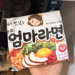 라면 그대로가 제일 맛있는 더엄마라면 — 5점을 준 리뷰어가 2019년 7월 올린 사용 사진
