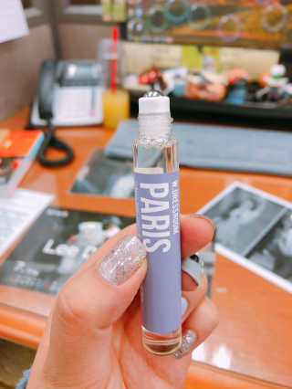 더블유드레스룸 롤 온 퍼퓸EDT 10ml — 4.83점을 준 리뷰어가 2018년 7월 올린 사용 사진