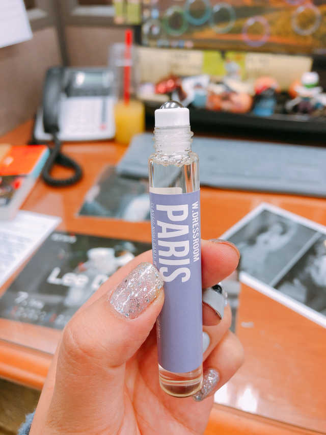 롤 온 퍼퓸EDT 10ml 리뷰 사진