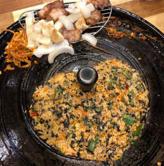[화덕고깃간 마곡발산점] 화덕삼겹살2인분 — 5점을 준 리뷰어가 2019년 6월 올린 사용 사진