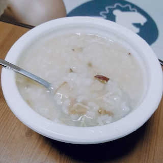 GS25 유어스 보양죽 — 3.33점을 준 리뷰어가 2018년 5월 올린 사용 사진