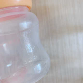 유비맘 신생아젖병 120ml 트리플팩_ 젖꼭지 포함 — 5점을 준 리뷰어가 2020년 3월 올린 사용 사진