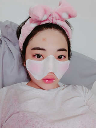 23years old 에어레이닉 포어 마스크 — 4점을 준 리뷰어가 2018년 8월 올린 사용 사진