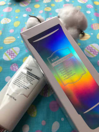 소프트 에어리 UV 에센스 SPF 50 PA ++++ — 5점을 준 리뷰어가 2019년 4월 올린 사용 사진