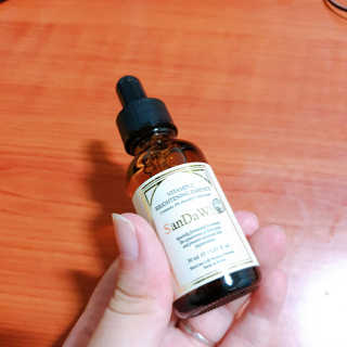 [스킨큐어] 산다화 비타민C 화이트닝 에센스 30ml — 4.5점을 준 리뷰어가 2019년 6월 올린 사용 사진