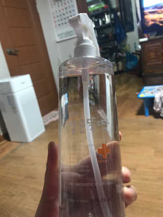 [펫토리아]살균뚝딱 강아지 고양이 살균소독제 탈취제 — 5점을 준 리뷰어가 2019년 10월 올린 사용 사진