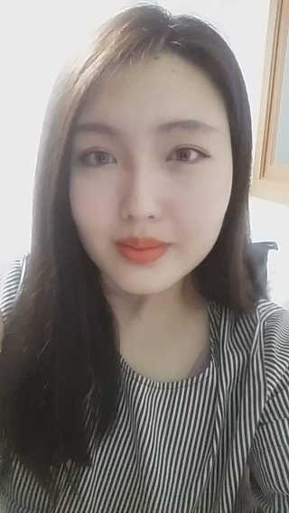 코덕 코스메틱 벨벳 시크 립라커 — 2.83점을 준 리뷰어가 2017년 5월 올린 사용 사진