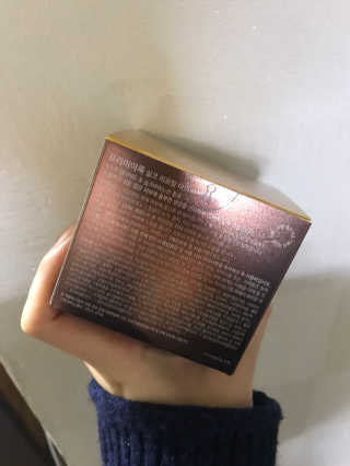프리미어룩 실크 리프팅 아이 앤 넥 크림 — 5점을 준 리뷰어가 2019년 11월 올린 사용 사진
