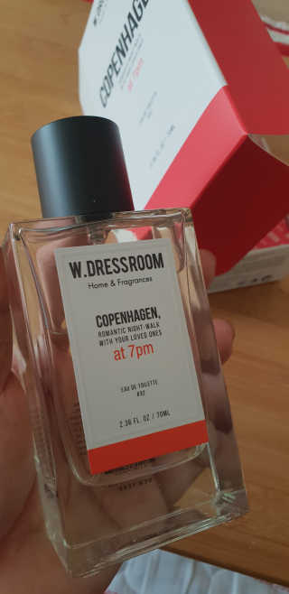 더블유드레스룸 퍼퓸 EDT 70ml — 4점을 준 리뷰어가 2018년 10월 올린 사용 사진