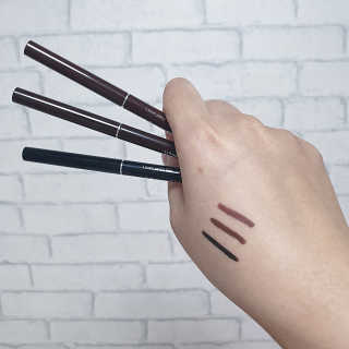 우드버리 1.5mm 스키니 젤 아이라이너 — 5점을 준 리뷰어가 2019년 5월 올린 사용 사진