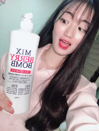 (주)에네스티 믹스베리 폭탄 트리트먼트 1000g — 4점을 준 리뷰어가 2019년 10월 올린 사용 사진