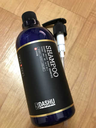 다슈코리아 다슈 데일리 한방 두피 골드 샴푸 500ml — 4.67점을 준 리뷰어가 2017년 6월 올린 사용 사진