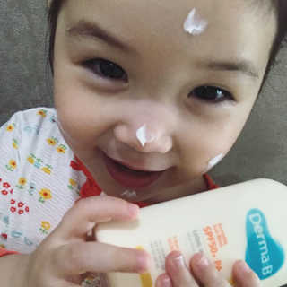 더마비 에브리데이 선블록 SPF50+ PA++++ — 4.5점을 준 리뷰어가 2019년 4월 올린 사용 사진