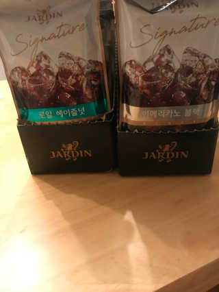 (주)쟈뎅 쟈뎅 시그니처 블랙, 헤이즐넛 230ml — 5점을 준 리뷰어가 2018년 6월 올린 사용 사진