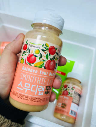 풀무원 스무디랩 피치&비타 — 4.67점을 준 리뷰어가 2017년 11월 올린 사용 사진