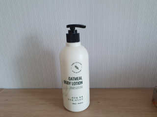 (주)에네스티 내추럴 촉촉  오트밀 바디로션 500ml — 5점을 준 리뷰어가 2019년 9월 올린 사용 사진