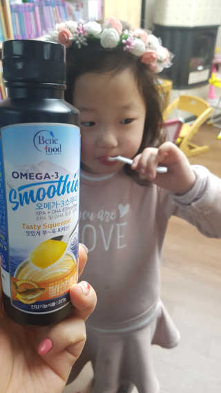 오메가-3스무디 [오메가스무디] 짜먹는 오메가3 DHA 임산부 어린이 — 5점을 준 리뷰어가 2019년 3월 올린 사용 사진