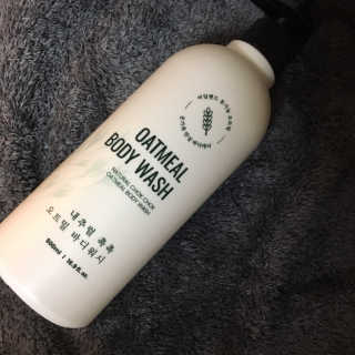 (주)에네스티 내추럴 촉촉  오트밀 바디워시 500ml — 5점을 준 리뷰어가 2019년 11월 올린 사용 사진