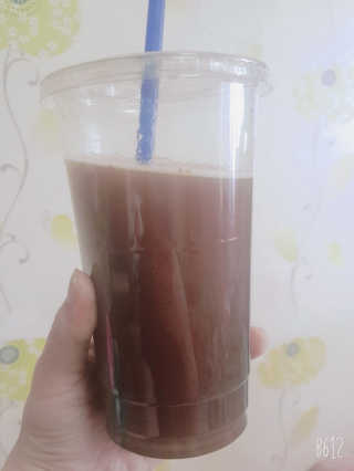한국맥널티 아이브루 헤이즐넛향 100T — 5점을 준 리뷰어가 2019년 10월 올린 사용 사진