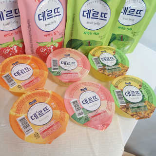 데르뜨 떠먹는 과일 3종, 짜먹는 과일 2종 총 10개 체험 — 5점을 준 리뷰어가 2020년 3월 올린 사용 사진
