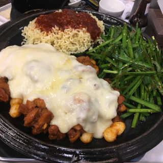 고향원조숯불닭갈비 [고향산천원조숯불닭갈비] 뼈없는 숯불닭갈비 2인세트 — 5점을 준 리뷰어가 2018년 9월 올린 사용 사진