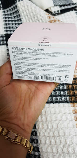CLNC5 워터 멜트 체인징 클렌저 — 3.67점을 준 리뷰어가 2018년 7월 올린 사용 사진