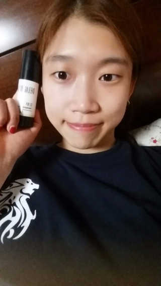 딜라잇18 아이.유 화이트닝크림 — 4점을 준 리뷰어가 2016년 10월 올린 사용 사진