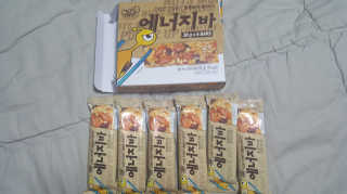 견과가 똘똘 뭉쳐들어간 넛츠몬 에너지바 1BOX 6개입 — 5점을 준 리뷰어가 2018년 1월 올린 사용 사진
