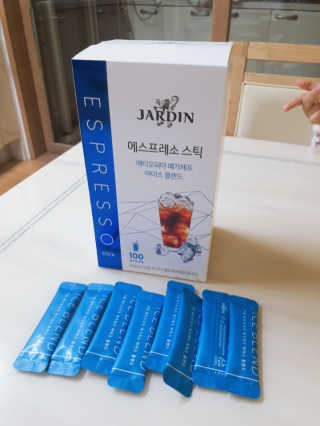 (주)쟈뎅 [쟈뎅] 에스프레소스틱 아이스블렌드 — 4점을 준 리뷰어가 2019년 5월 올린 사용 사진