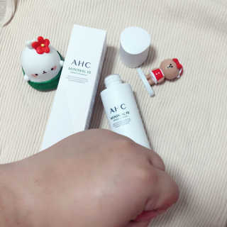 AHC 에이 에이치 씨 미니멀 10 워터리 에센스 — 4.5점을 준 리뷰어가 2018년 12월 올린 사용 사진