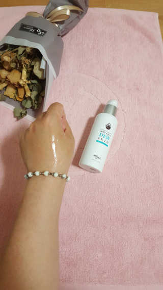 [이슬품은나] 야생녹차 이슬 스킨 110ml — 5점을 준 리뷰어가 2019년 9월 올린 사용 사진