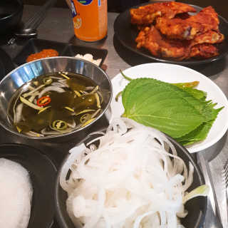 [서울숯불닭갈비] 닭갈비 세트메뉴 — 5점을 준 리뷰어가 2018년 8월 올린 사용 사진