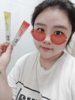 센트룸 아쿠아비타 레몬향, 딸기향 — 4점을 준 리뷰어가 2019년 8월 올린 사용 사진