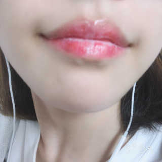 블리스텍스 립 릴리프 크림 립밤, 립 바이브런스 립밤 — 3점을 준 리뷰어가 2018년 11월 올린 사용 사진