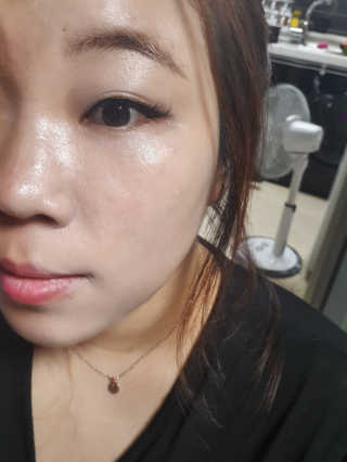지고트 미네랄 UV 스네일 쿠션 리필포함 — 5점을 준 리뷰어가 2019년 8월 올린 사용 사진