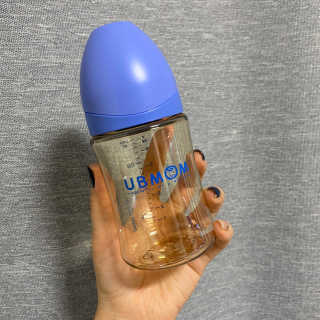 유비맘 PPSU 젖병 노꼭지_200ml_컬러 랜덤 발송 — 4점을 준 리뷰어가 2020년 1월 올린 사용 사진