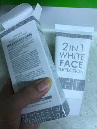 피움 스킨바리스타 2in1 화이트 페이스 퍼펙션 50ml — 5점을 준 리뷰어가 2018년 11월 올린 사용 사진