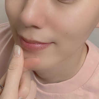 그레이그라운드 바이탈 듀얼 립밤 — 4점을 준 리뷰어가 2019년 12월 올린 사용 사진