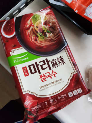 풀무원 마라덕후 모여라~ 사천식 마라쌀국수+마라볶음쌀국수 — 3.5점을 준 리뷰어가 2019년 10월 올린 사용 사진