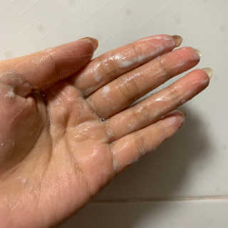 the naked object [탈모볼륨샴푸] 디블랙 팩 샴푸 — 5점을 준 리뷰어가 2019년 12월 올린 사용 사진