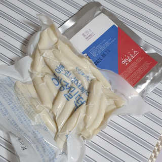 [홍코너떡볶이]옛날떡볶이 인기맛 4팩세트 — 4점을 준 리뷰어가 2019년 11월 올린 사용 사진