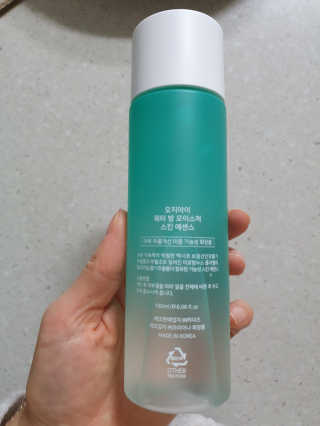 오지아이 워터 밤 모이스처 스킨 에센스 180ml — 5점을 준 리뷰어가 2019년 12월 올린 사용 사진