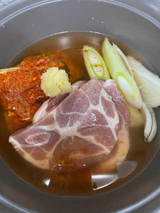 땡땡쿡 더실비김치찌개 2인분 710g 라면사리 포함 — 5점을 준 리뷰어가 2020년 1월 올린 사용 사진