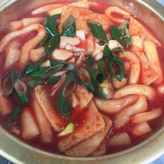 두번째 국떡 국가대표 떡볶이 1팩 + 영미칩 2봉 증정 — 5점을 준 리뷰어가 2019년 2월 올린 사용 사진