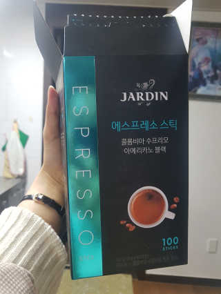 (주)쟈뎅 쟈뎅 에스프레소 스틱 아메리카노 블랙 — 5점을 준 리뷰어가 2018년 10월 올린 사용 사진