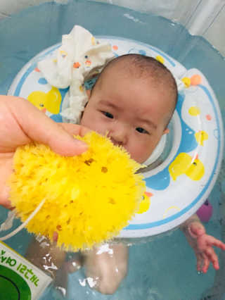룰라러브 모공관리 끝 지중해산 천연해면 바디스펀지 — 5점을 준 리뷰어가 2018년 2월 올린 사용 사진