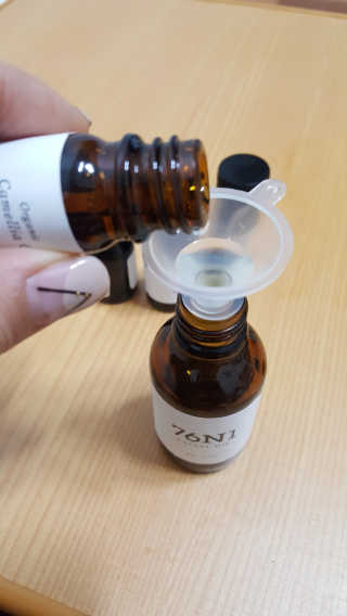 76N1 내 피부데이터로 만든, 나만의 페이스오일 — 5점을 준 리뷰어가 2018년 3월 올린 사용 사진