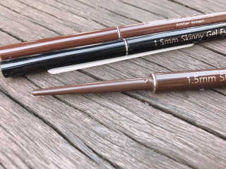 우드버리 1.5mm 스키니 젤 아이라이너 — 5점을 준 리뷰어가 2019년 5월 올린 사용 사진