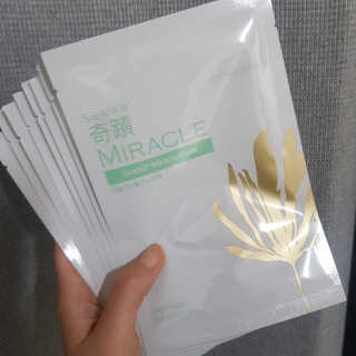 보타메디 씨놀®미라클마스크팩 — 5점을 준 리뷰어가 2018년 12월 올린 사용 사진