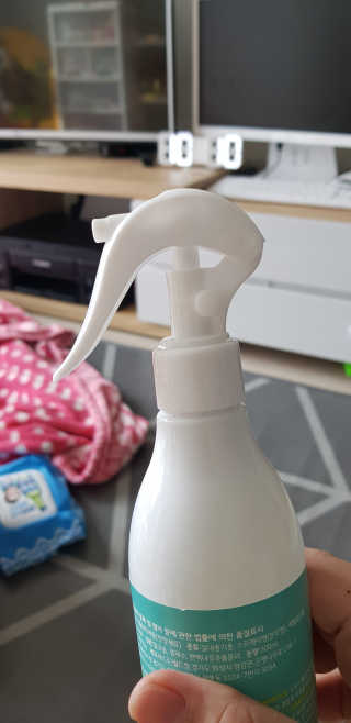 화목한가정 순수니아 피톤치드 스프레이 300ml — 4점을 준 리뷰어가 2019년 3월 올린 사용 사진